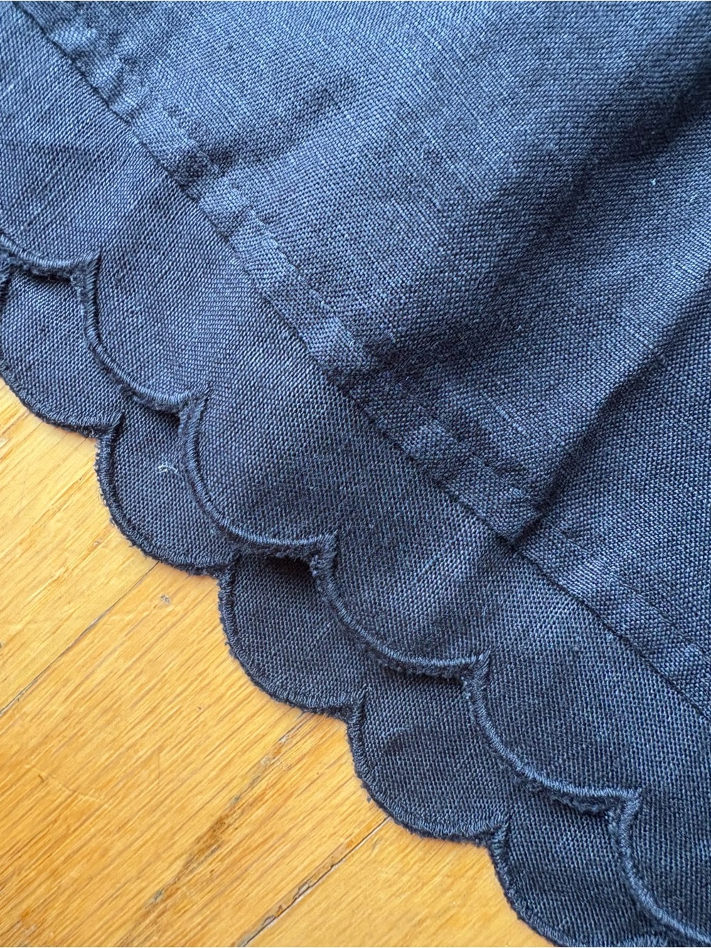 Anthropologie Black Sleeveless Scalloped Dress - Picture 4 of 4